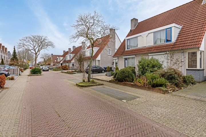 Foto 4 van H Roland Holstlaan 14