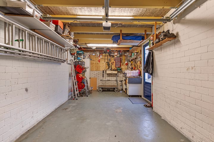 Foto 34 van H Roland Holstlaan 14