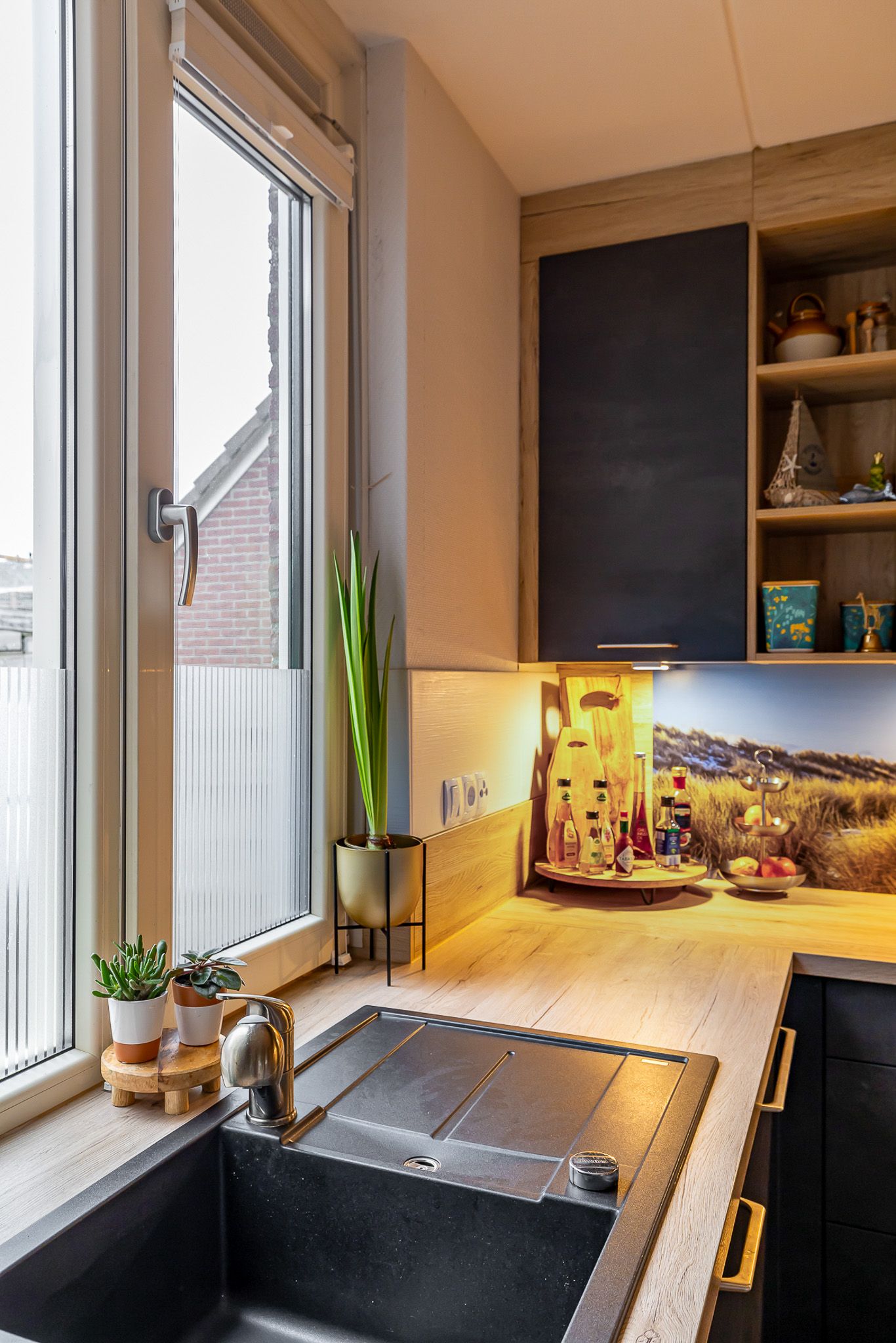 Photo 14 of Tegenhouder 19