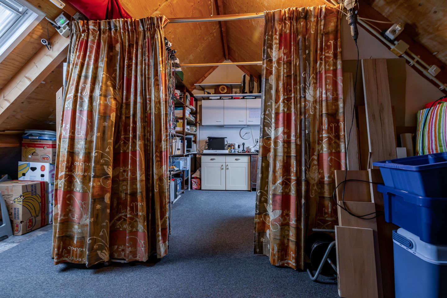 Photo 34 of Tegenhouder 19