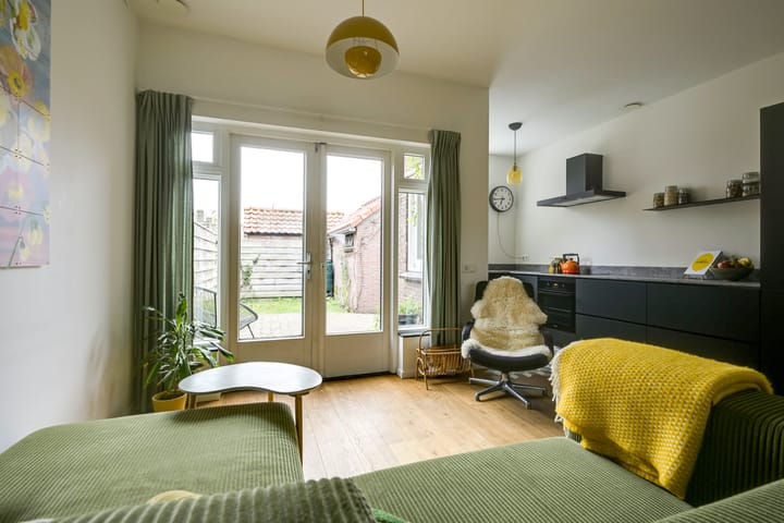 Foto 9 van Moerbeistraat 6