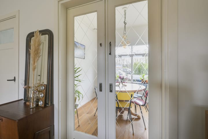 Foto 12 van Moerbeistraat 6