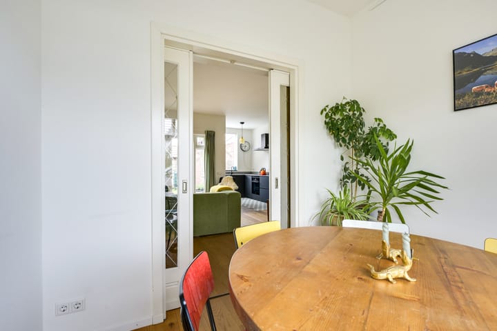 Foto 16 van Moerbeistraat 6