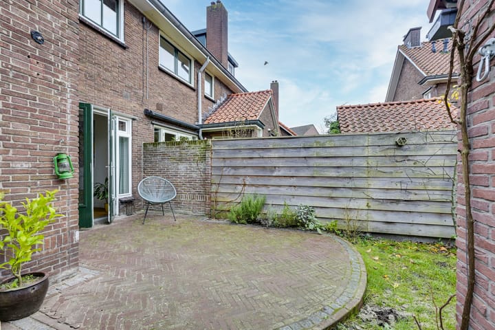 Foto 23 van Moerbeistraat 6