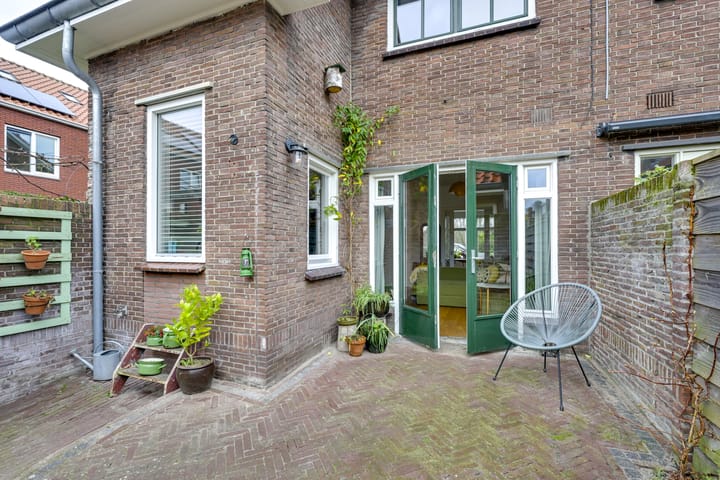 Foto 24 van Moerbeistraat 6