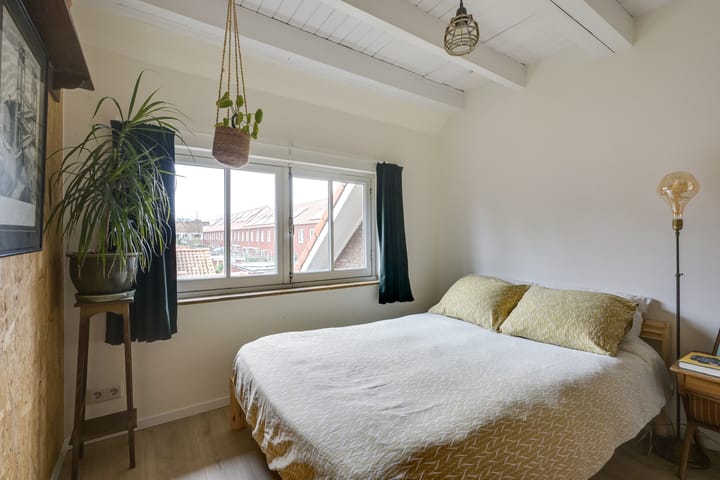 Foto 30 van Moerbeistraat 6