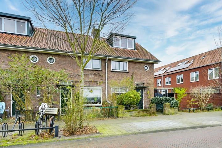 Foto 44 van Moerbeistraat 6