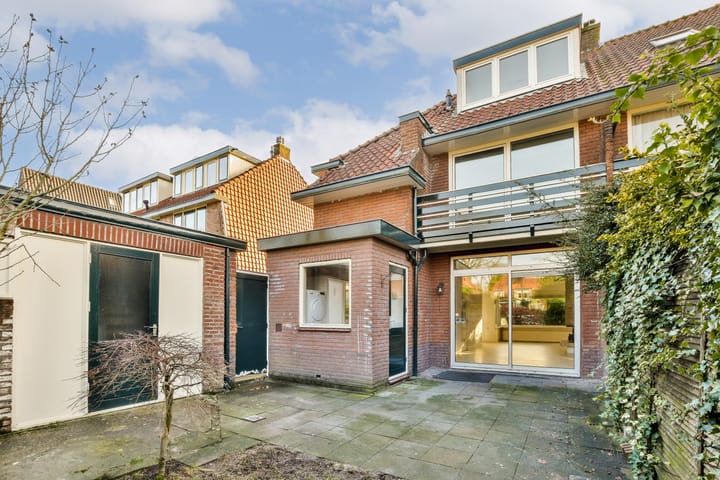 Foto 10 van Bilderdijklaan 44