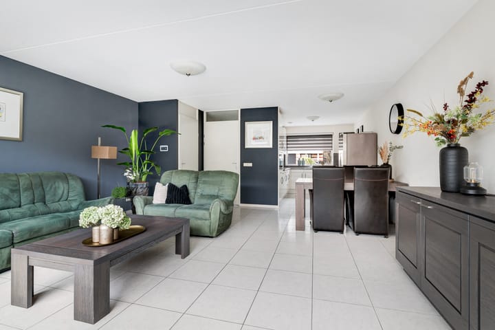 Foto 10 van Brucknerstraat 62