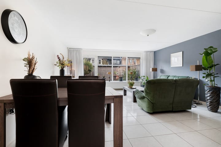 Foto 15 van Brucknerstraat 62