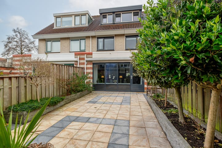 Foto 31 van Brucknerstraat 62