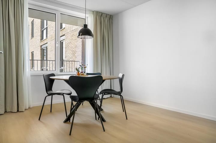 Photo 9 of Anthony Roodvoetsstraat 47