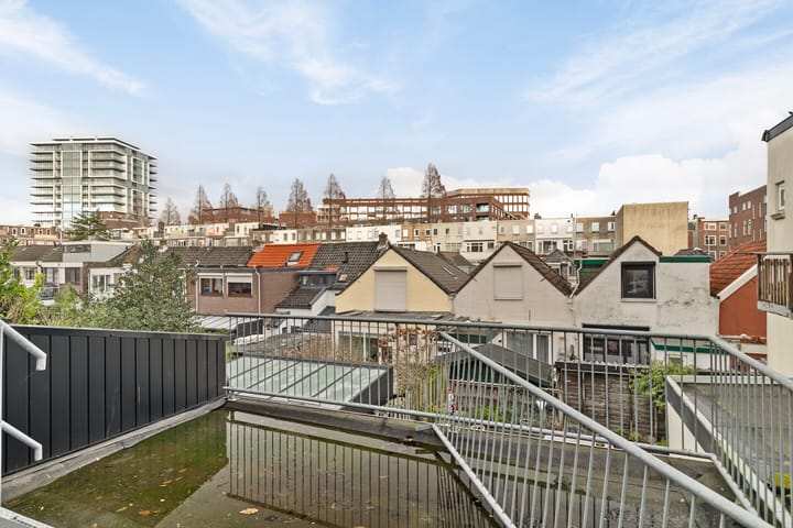 Foto 17 van Van Leeuwenhoeckstraat 38