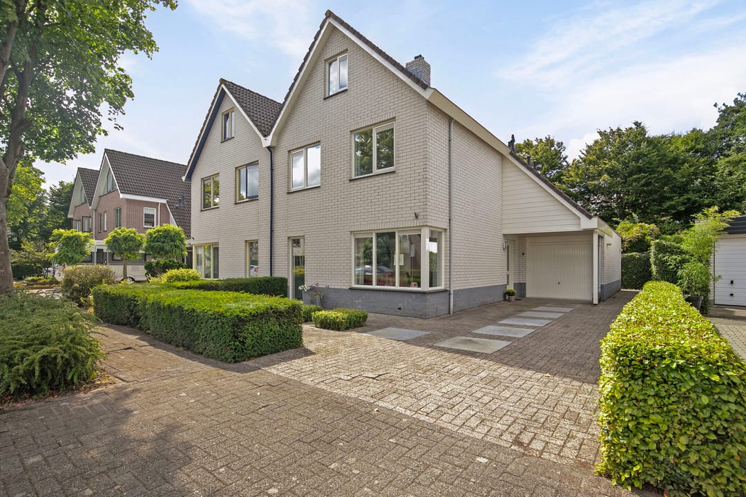 Foto 1 van Bitterland 9