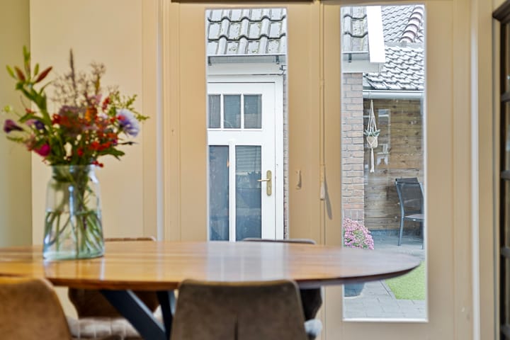 Photo 11 of Veenweg 9