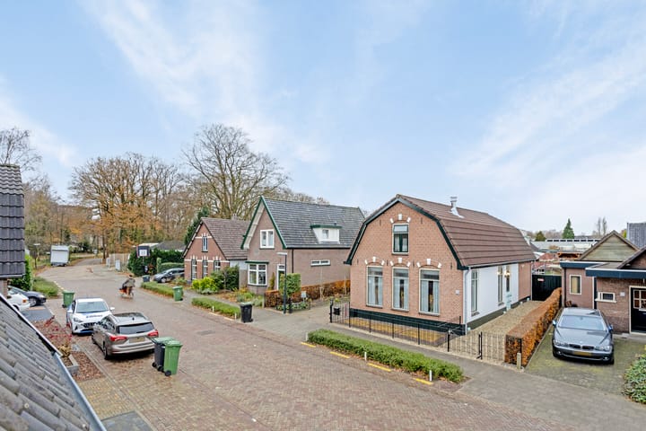 Photo 24 of Veenweg 9