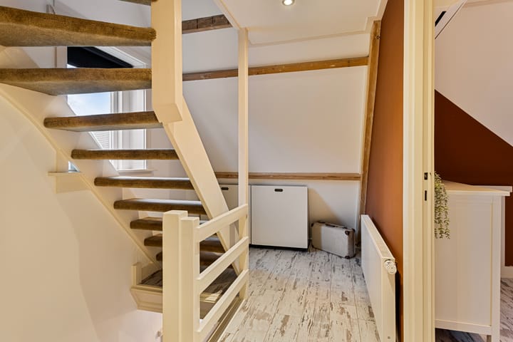 Photo 21 of Veenweg 9