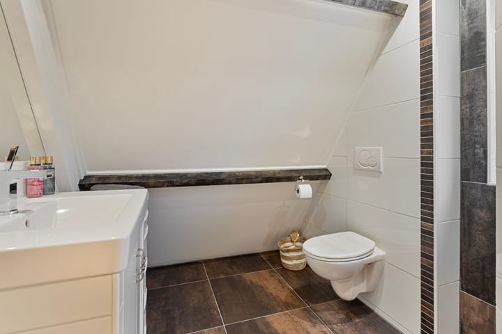 Photo 26 of Veenweg 9