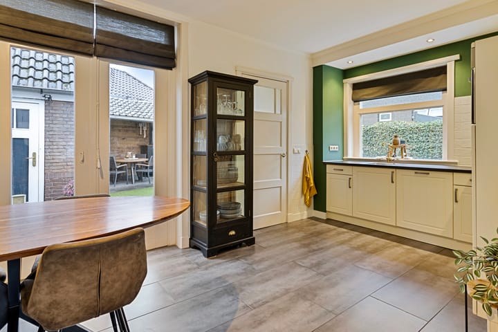 Photo 12 of Veenweg 9