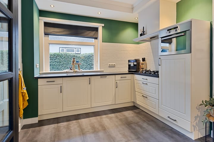 Photo 15 of Veenweg 9