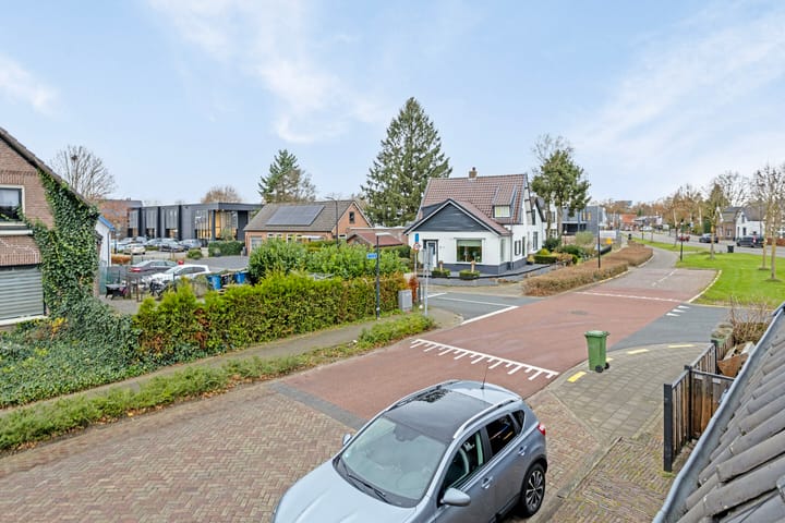 Photo 25 of Veenweg 9