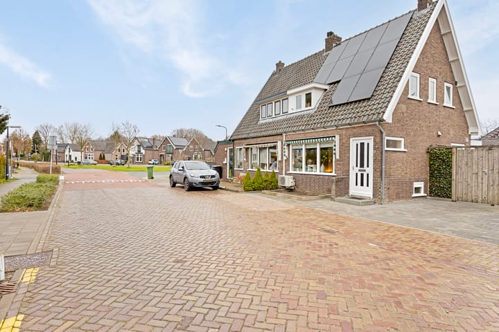 Photo 42 of Veenweg 9