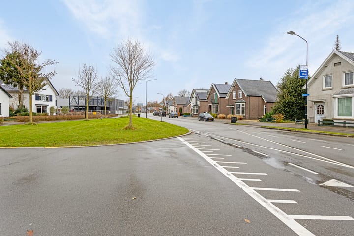 Photo 43 of Veenweg 9