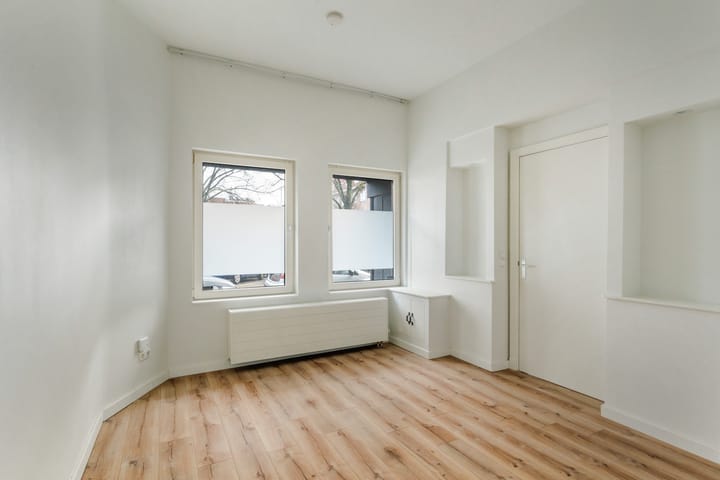 Foto 5 van Burgemeester Meineszplein 18-B