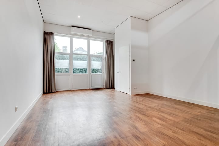 Foto 10 van Kroostweg 57-E