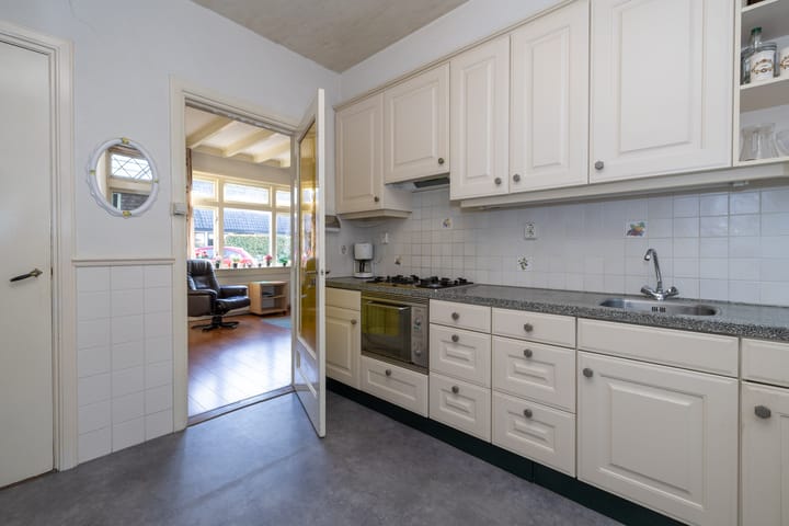 Foto 8 van Eemnesserweg 30