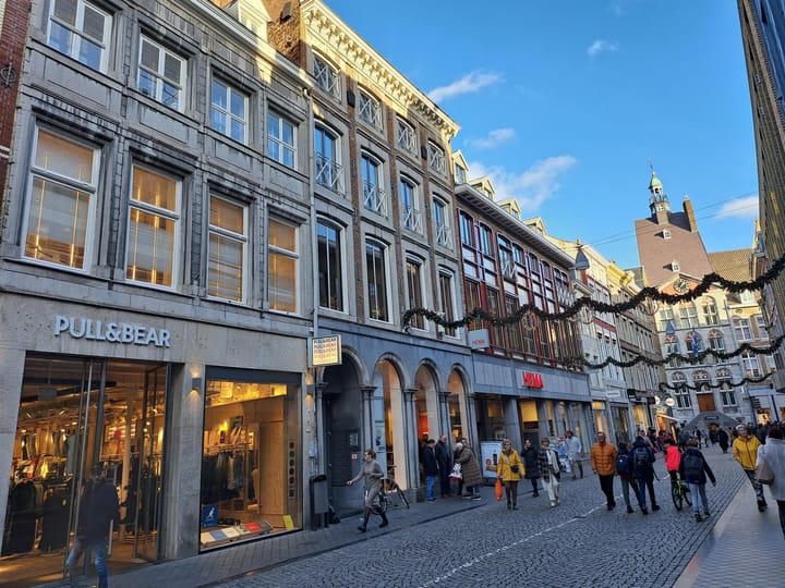 Photo 1 of Grote Staat 16-C02