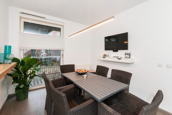 Photo 19 of Johan de Wittstraat 147