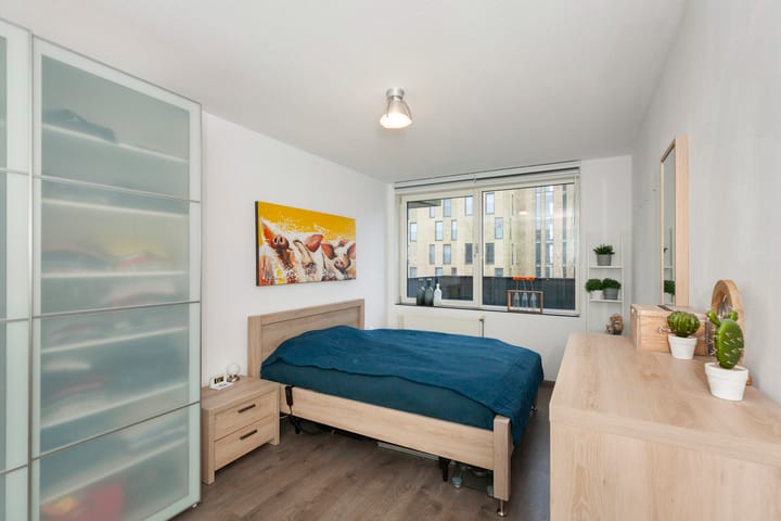 Photo 23 of Johan de Wittstraat 147