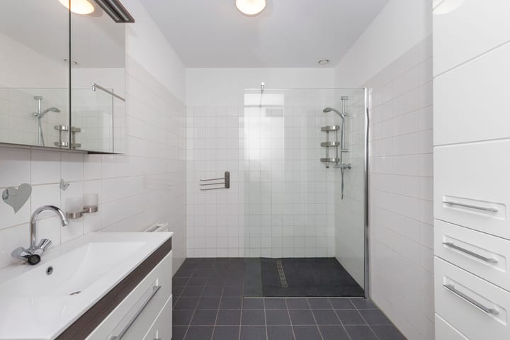 Photo 28 of Johan de Wittstraat 147