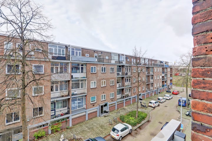 Bekijk foto 35 van Galjootstraat 20-C