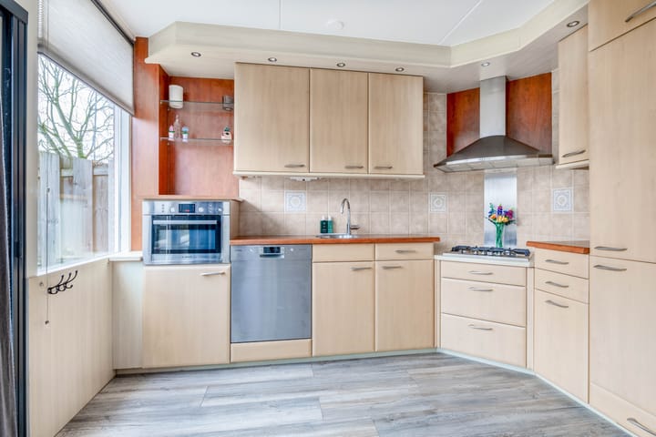 Foto 3 van Luchtenburg 18