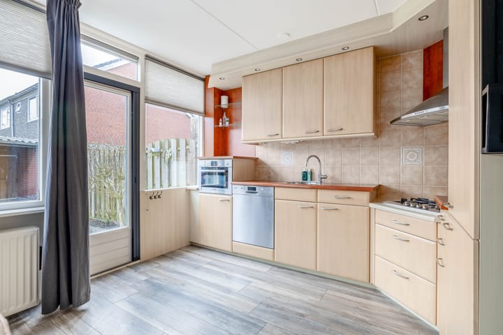 Foto 21 van Luchtenburg 18