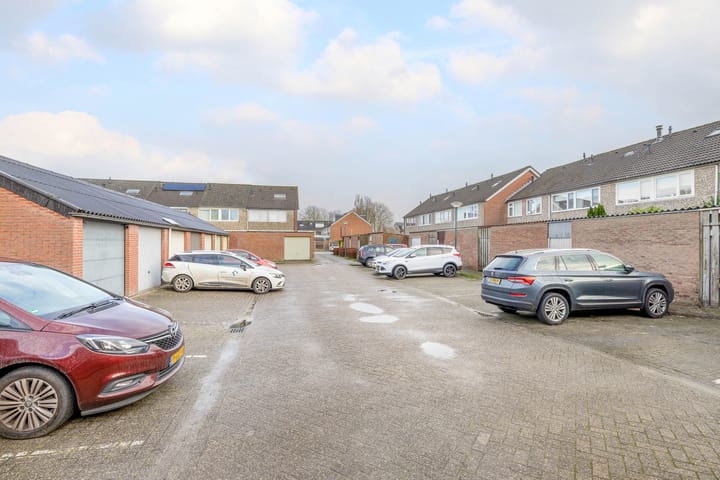 Foto 38 van Luchtenburg 18