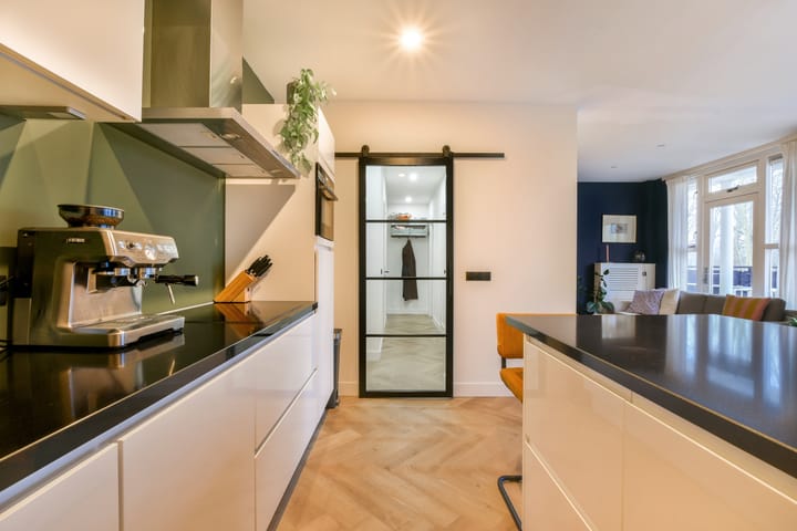 Foto 15 van Edisonstraat 28-H