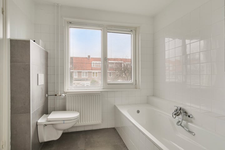 View photo 17 of Korenbloemstraat 42