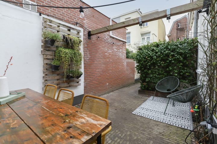 Foto 48 van Tooropstraat 49