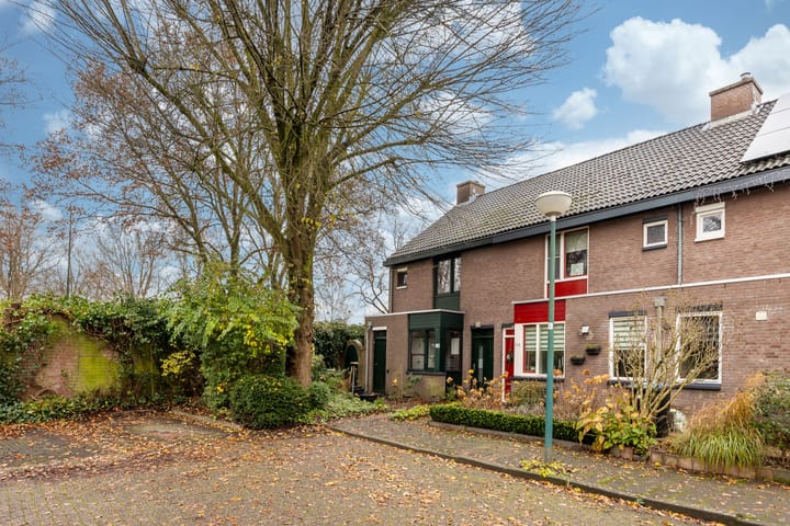 Foto 2 van Claverenbladstraat 136