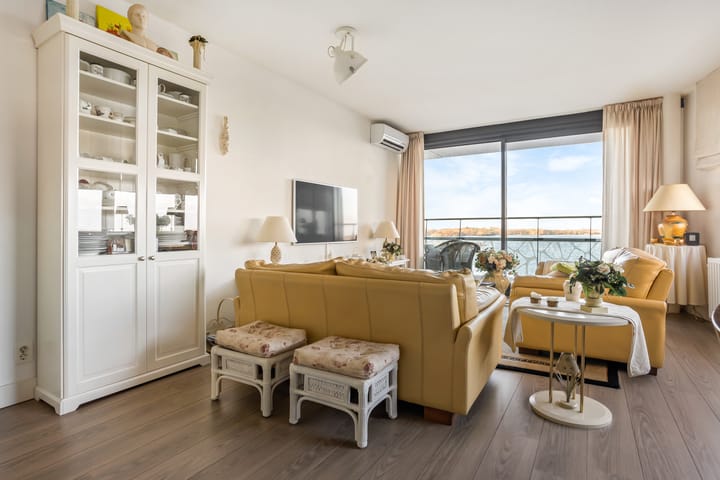 Foto 8 van Corsicalaan 99