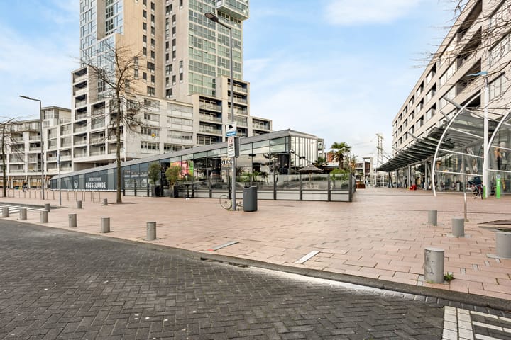 Foto 24 van Corsicalaan 99