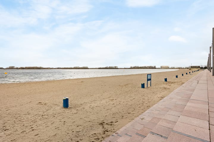 Foto 26 van Corsicalaan 99