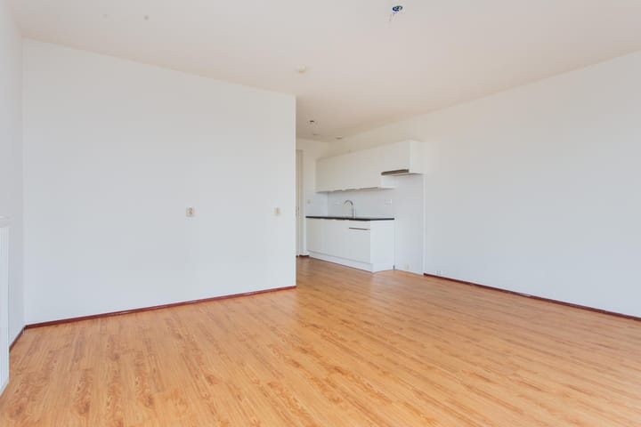 Photo 7 of Europaplein 809