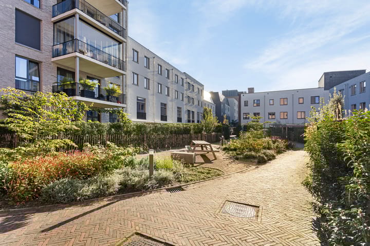 Photo 33 of Tolbrugstraat 129