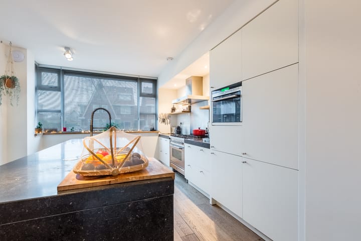 Photo 16 of Karperstraat 140