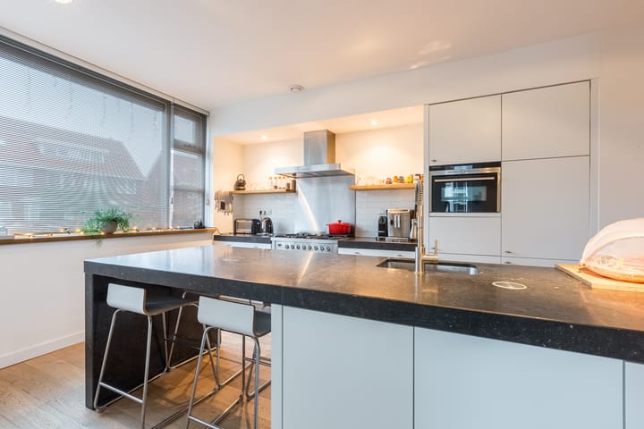 Photo 17 of Karperstraat 140