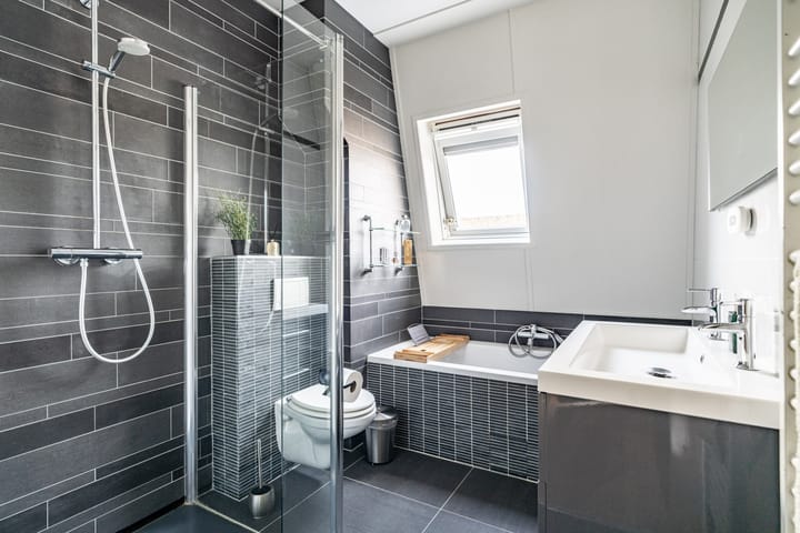 Foto 4 van De Genestetstraat 81